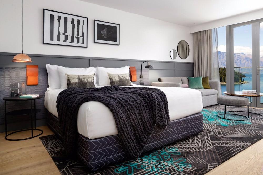 Qt קווינסטאון מראה חיצוני תמונה A bedroom at the hotel