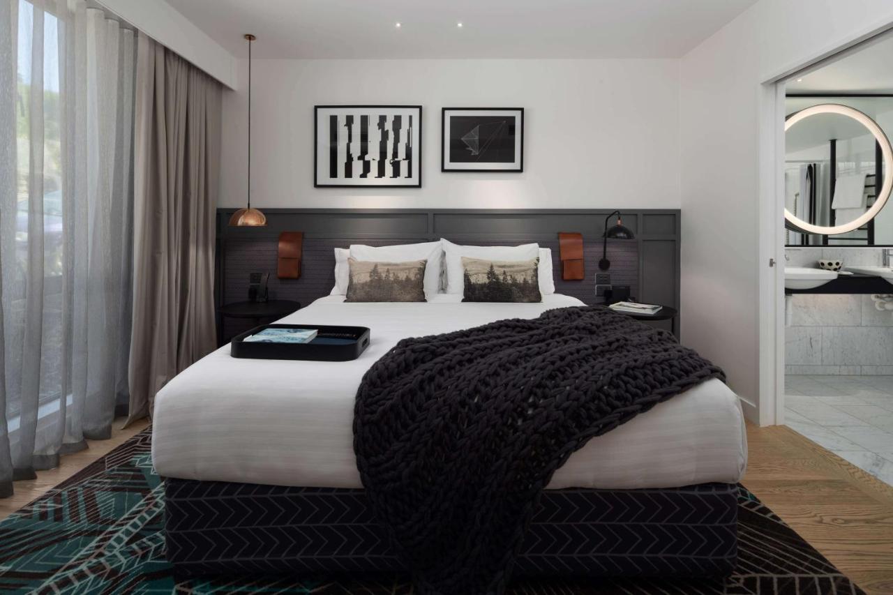 Qt קווינסטאון מראה חיצוני תמונה A bedroom at the hotel