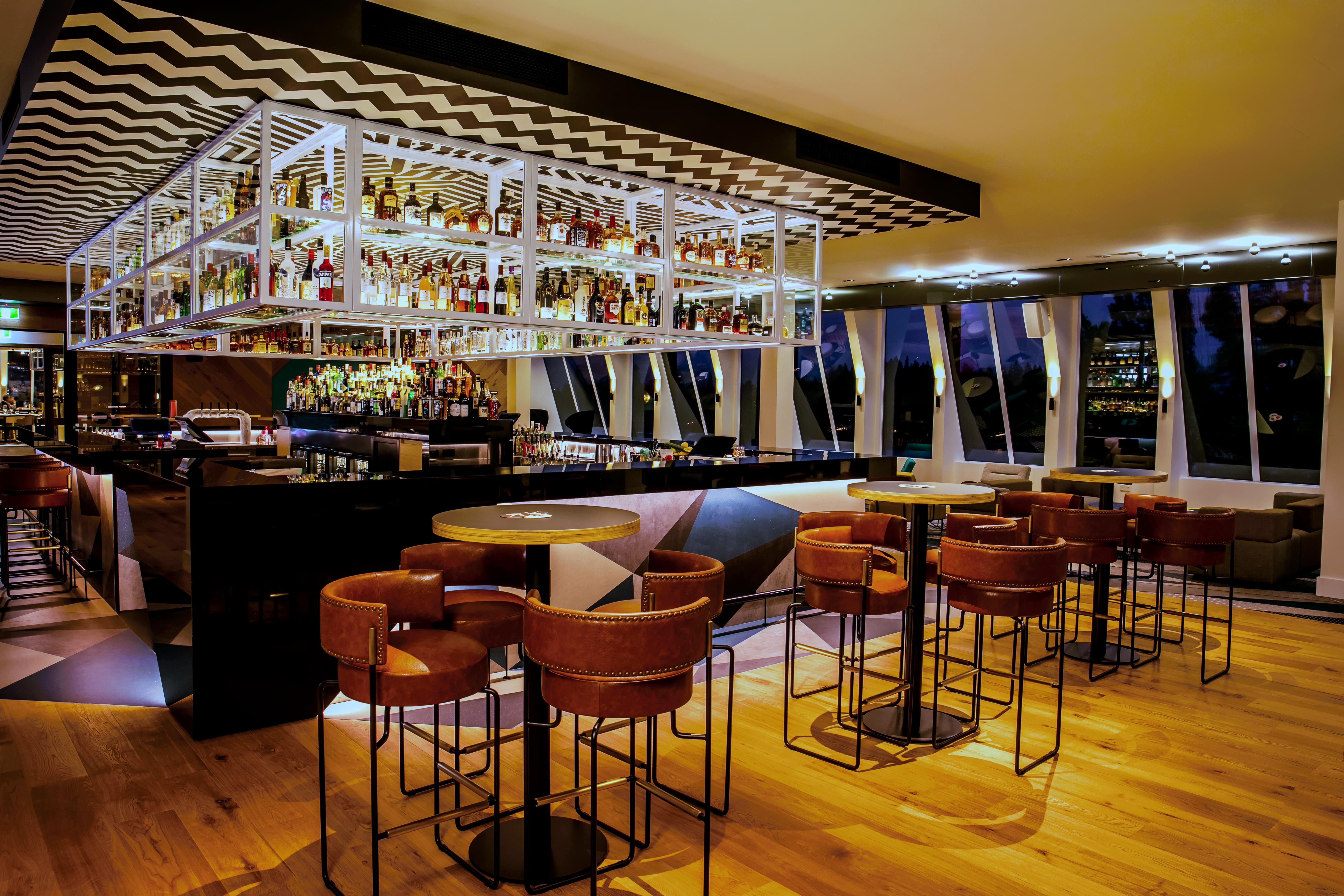 Qt קווינסטאון מראה חיצוני תמונה The bar at the 12th floor